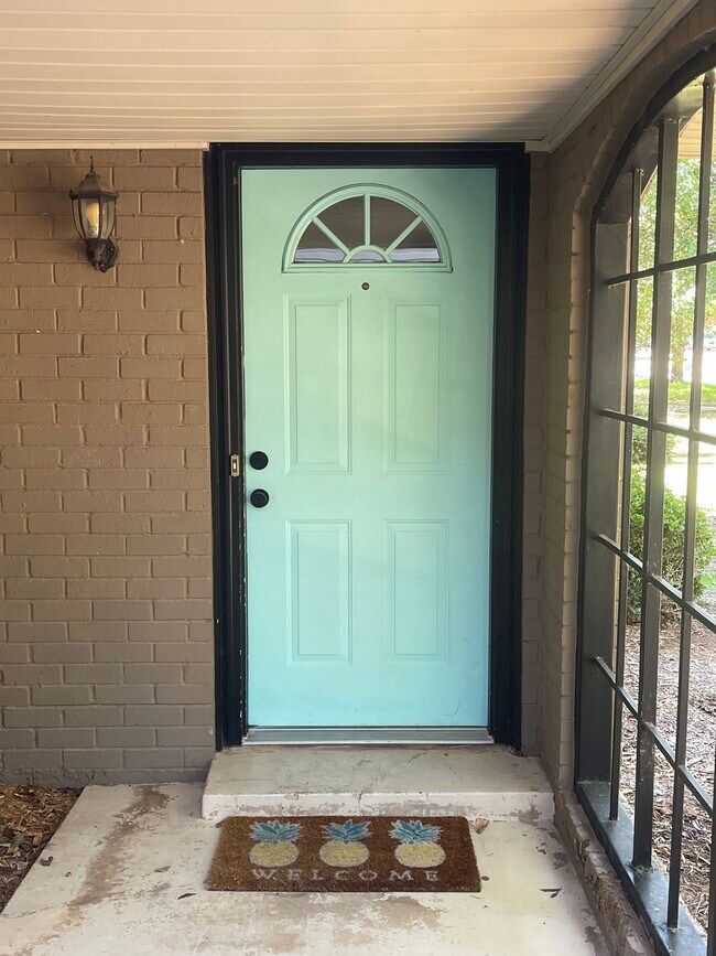 Photo - 11032 Springhollow Rd House