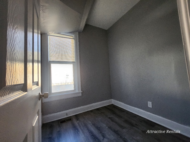 Foto del edificio - 7321 S Kenwood Ave