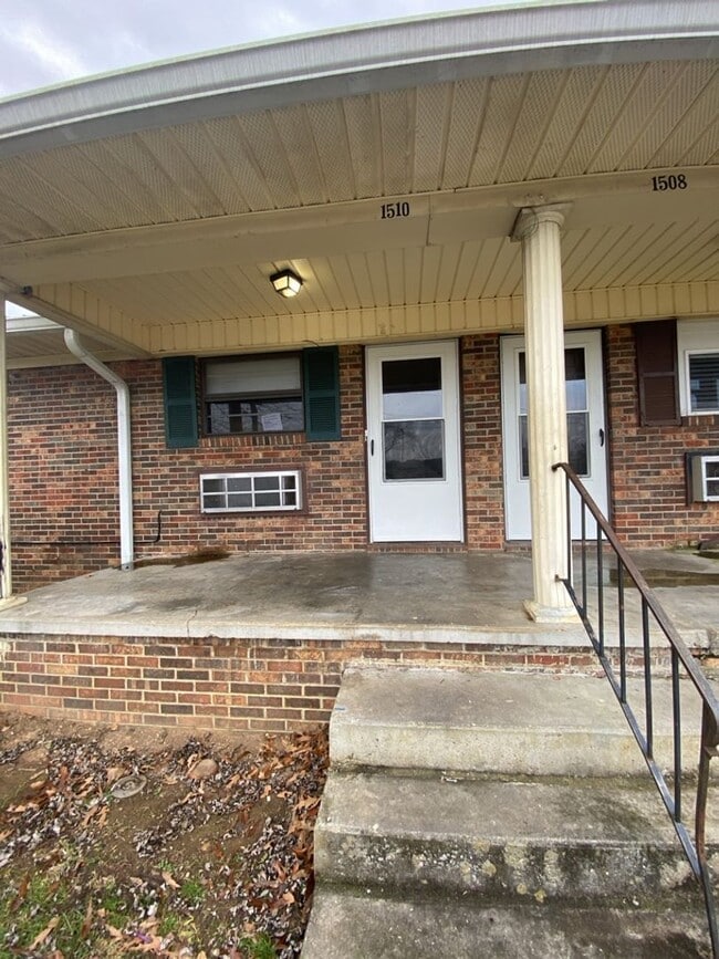 Building Photo - 1510 Taft St