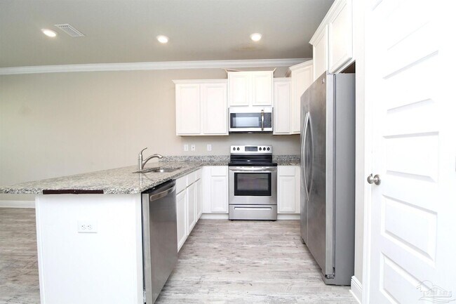 Foto del edificio - 310 S F St