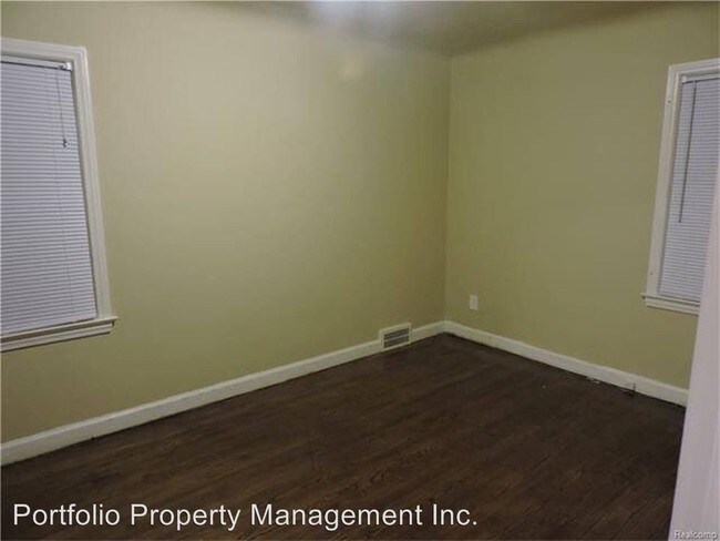 Building Photo - 14150 Fairmount Dr