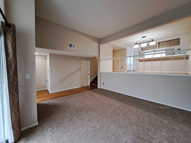 Building Photo - 4339 W Sarah St