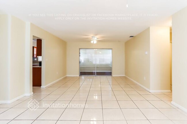 Foto del edificio - 1281 NW 195th St