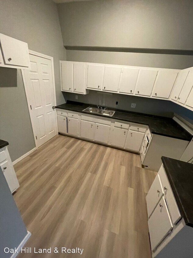 3 br, 1 bath House 1451 Vandenberg Circle House Rental in Sergeant