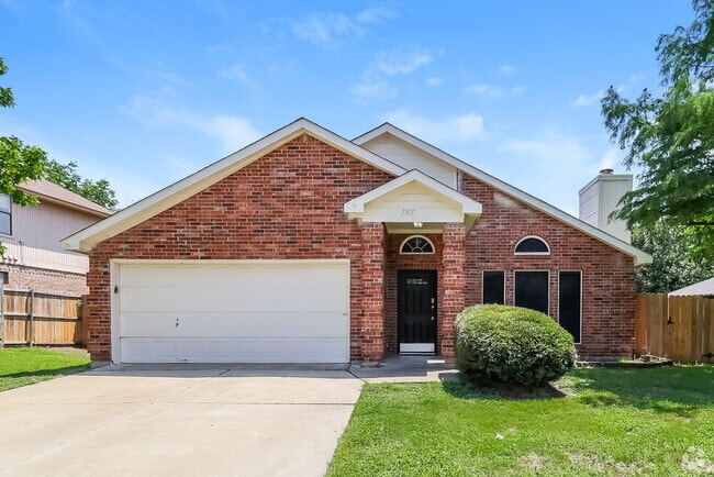 Building Photo - 7917 Val Verde Dr