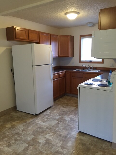 Primary Photo - 450 Dailey Ave