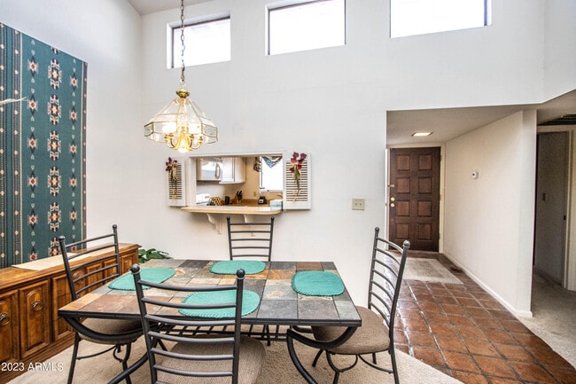 Foto del edificio - 7631 E Sandalwood Dr