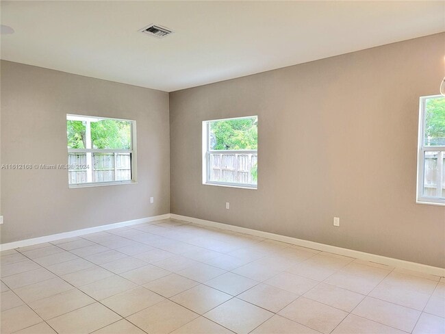 Foto del edificio - 26126 SW 146th Ave