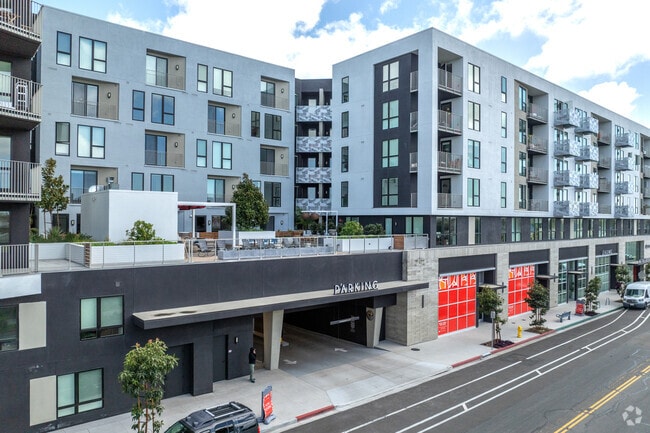 Building Photo - Winslow