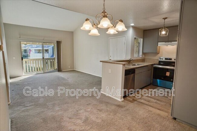 Foto del edificio - 27648 Susan Beth Way