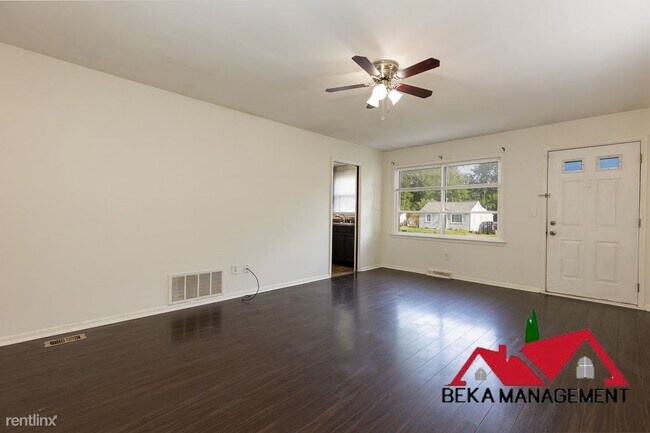 Foto del edificio - 3 br, 1 bath House - 35043 Hazelwood St