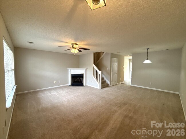 Foto del edificio - 12053 Bragg St