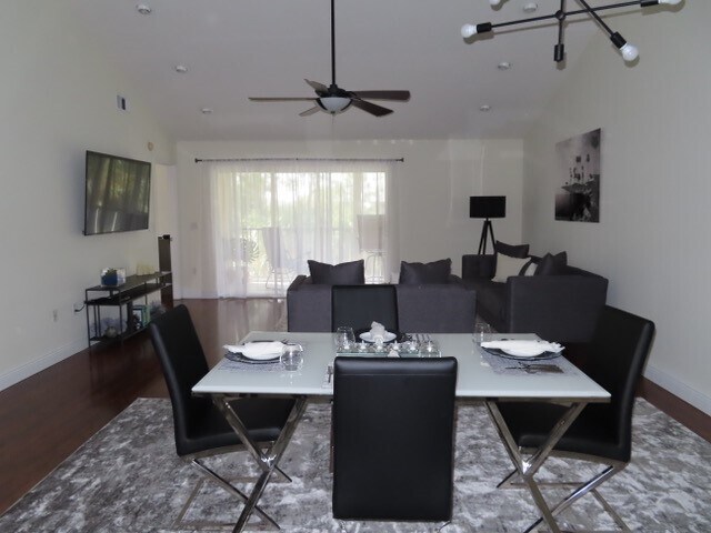 Building Photo - 3002 Sandpiper Bay Cir