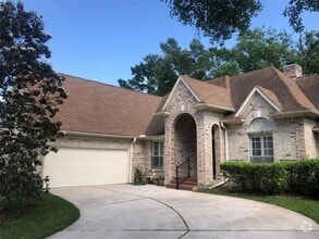 Building Photo - 135 Lakeside Dr