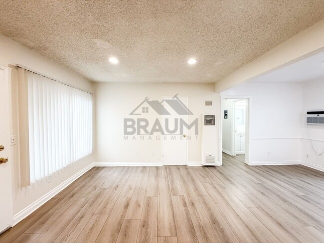 Building Photo - 19401 Haynes St