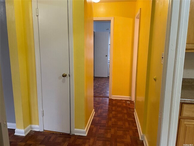 Foto del edificio - 78-04-78-88 88th Ave