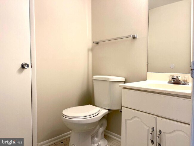 Building Photo - 1700 Westwind Way