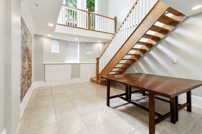 Foto del edificio - 836 Park Ave