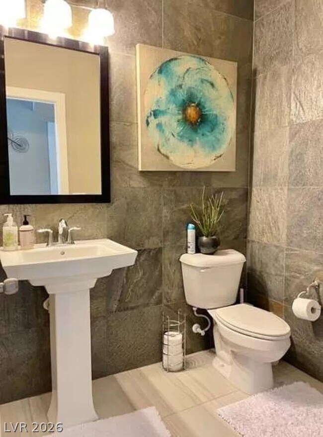 Foto del edificio - 6845 Black Ash St