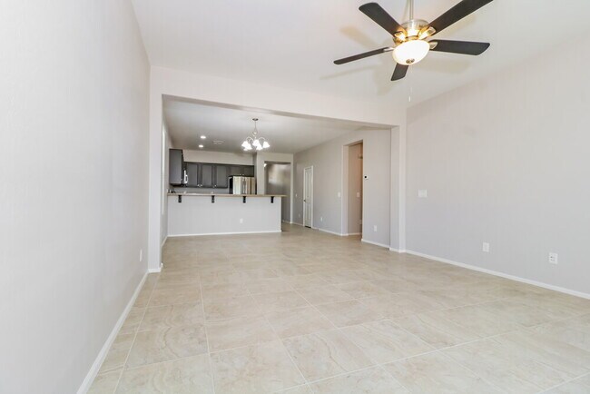 Foto del edificio - 10425 W Pima St