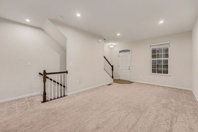 Foto del edificio - 2042 Track Cir