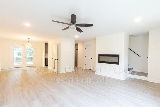 Foto del edificio - 243 Timber Creek Ln SW