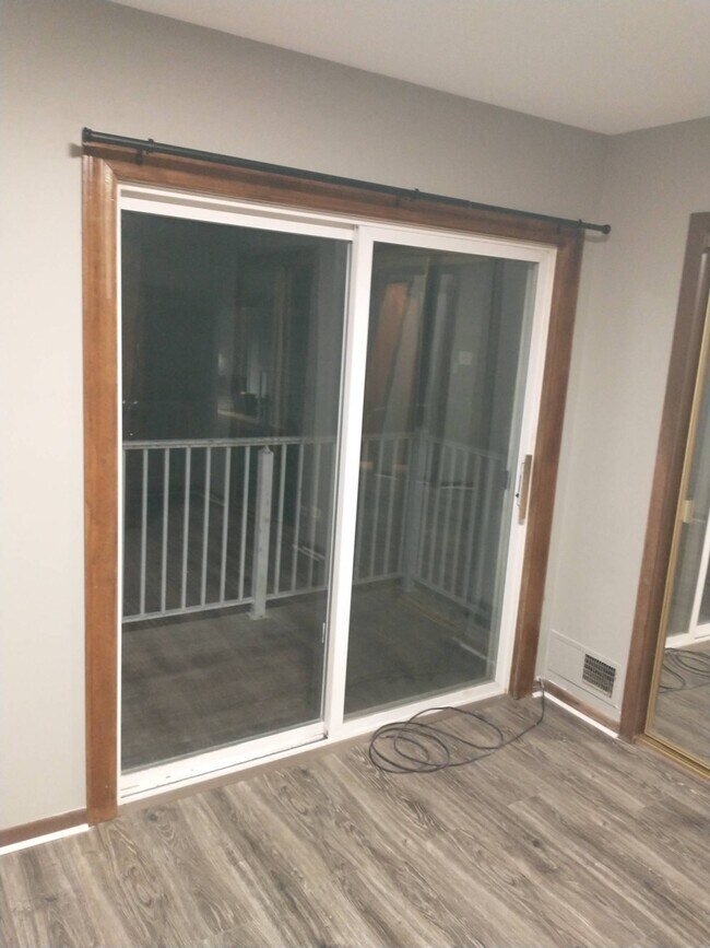 485 Meadow Green Ln, Round Lake Beach, IL 60073 Townhome Rentals in