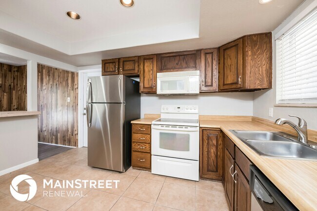 Foto del edificio - 10708 Varese Ln