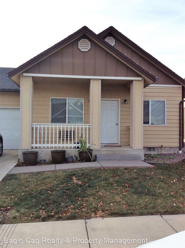 Foto principal - 3 br, 2 bath House - 2206 Jakob St