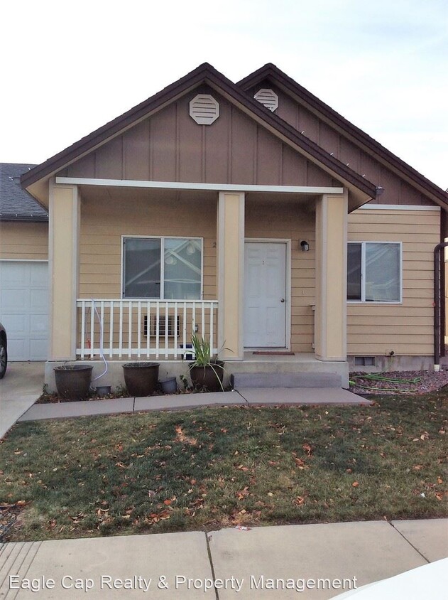 Primary Photo - 3 br, 2 bath House - 2206 Jakob St