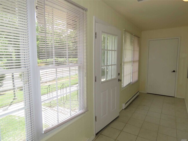 Foto del edificio - 268 Berwick Ct