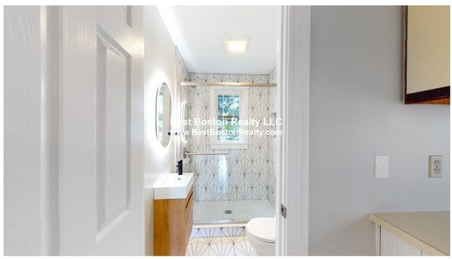 Building Photo - 57 Hawthorne St