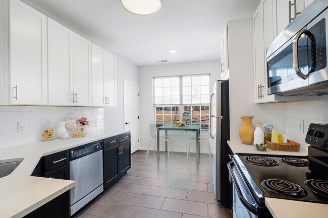 Interior Photo - BELLCLAIRE, LLC