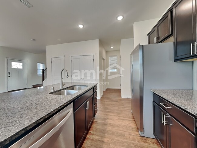 Building Photo - 23297 SE Dogwood St