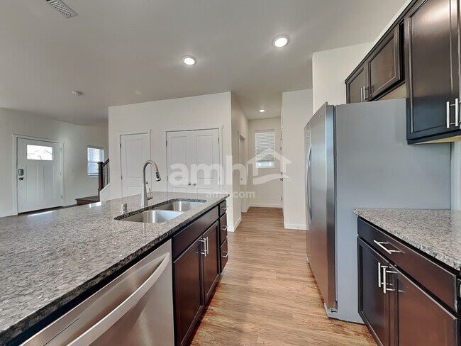 Foto del edificio - 23297 SE Dogwood St