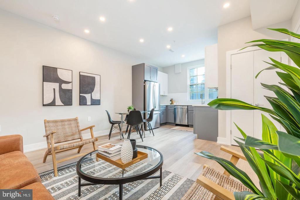 Foto principal - 3919 Ridge Ave