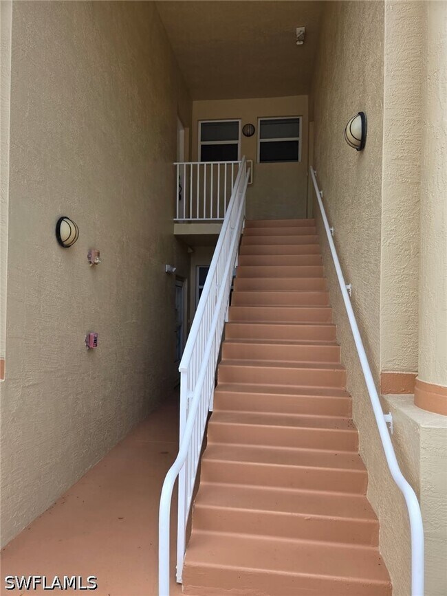 Building Photo - 15417 Bellamar Cir