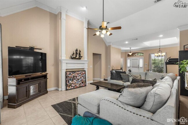 Foto del edificio - 4122 Candlewood Cir