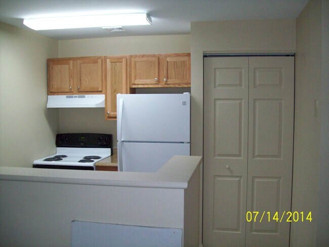 Building Photo - 2 Penner Pl