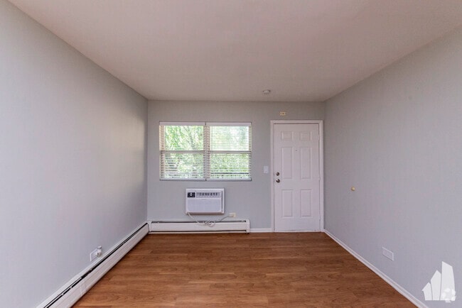 Building Photo - 4611 N Beacon St
