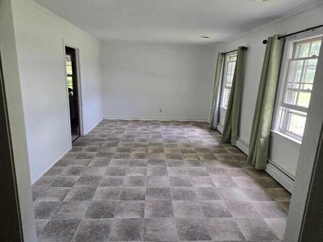 Foto del edificio - 13935 Cool Springs Rd