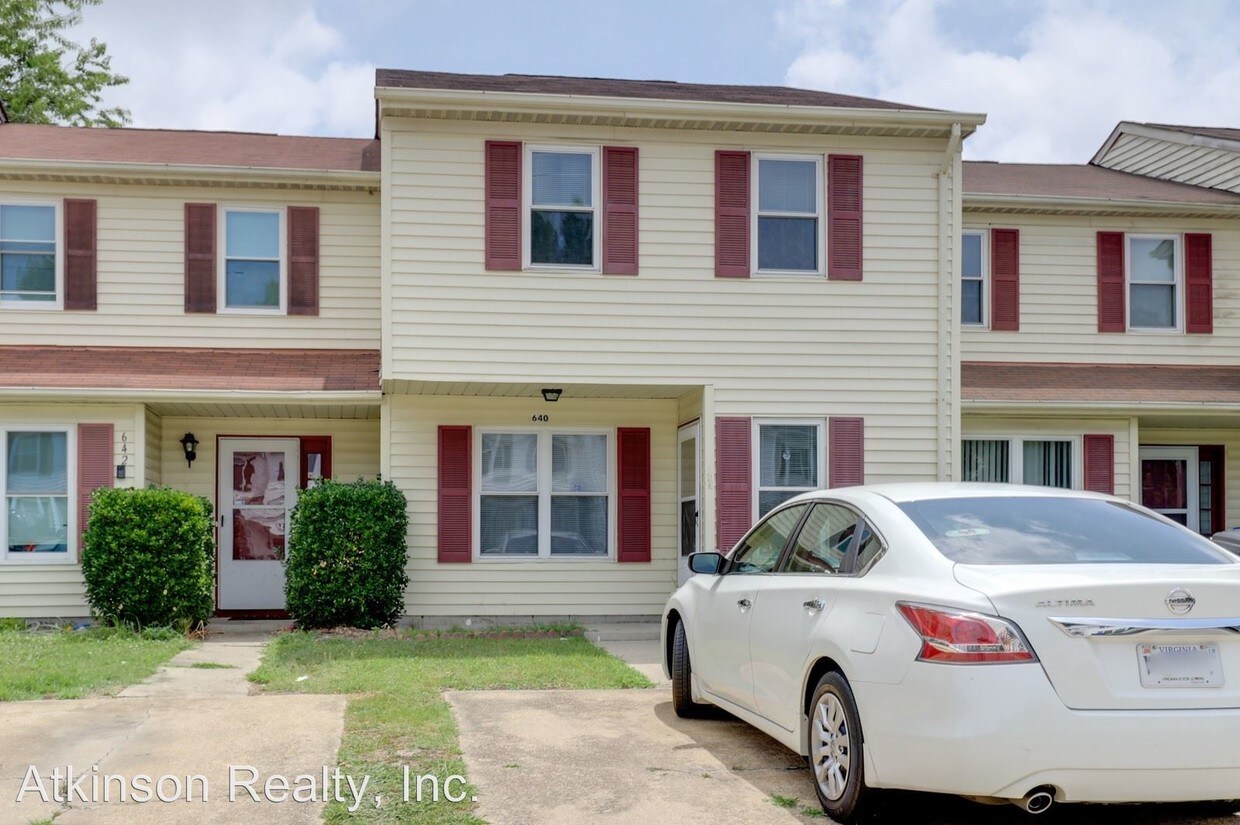 3 br, 2 bath House 640 Aubrey Drive House Rental in Virginia Beach