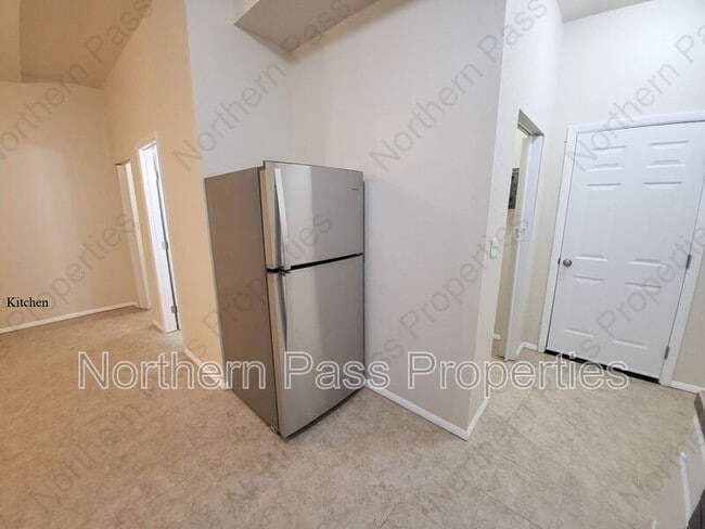 Foto del edificio - 3420 Morehead Ave