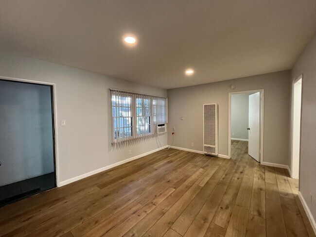 Foto del interior - 7056 Lanewood Ave