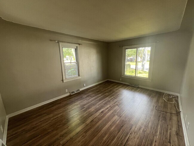 Foto del edificio - Wyoming 3 Bedroom with Fenced in Yard