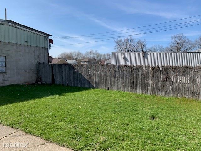 Foto del edificio - 3 br, 1 bath House - 710 E Mishawaka Ave