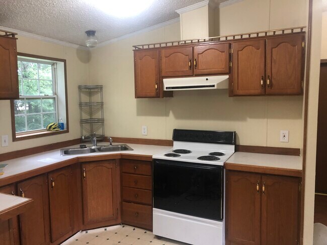 Kitchen_2 - 505 Bloomfield Rd