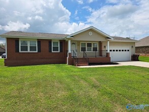 Building Photo - 17439 Morgan Dr
