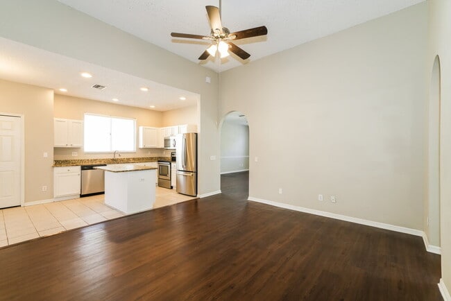 Building Photo - 18217 Brookpark Dr