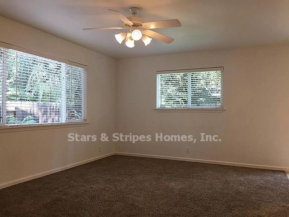 Building Photo - 555 Morgan Dr